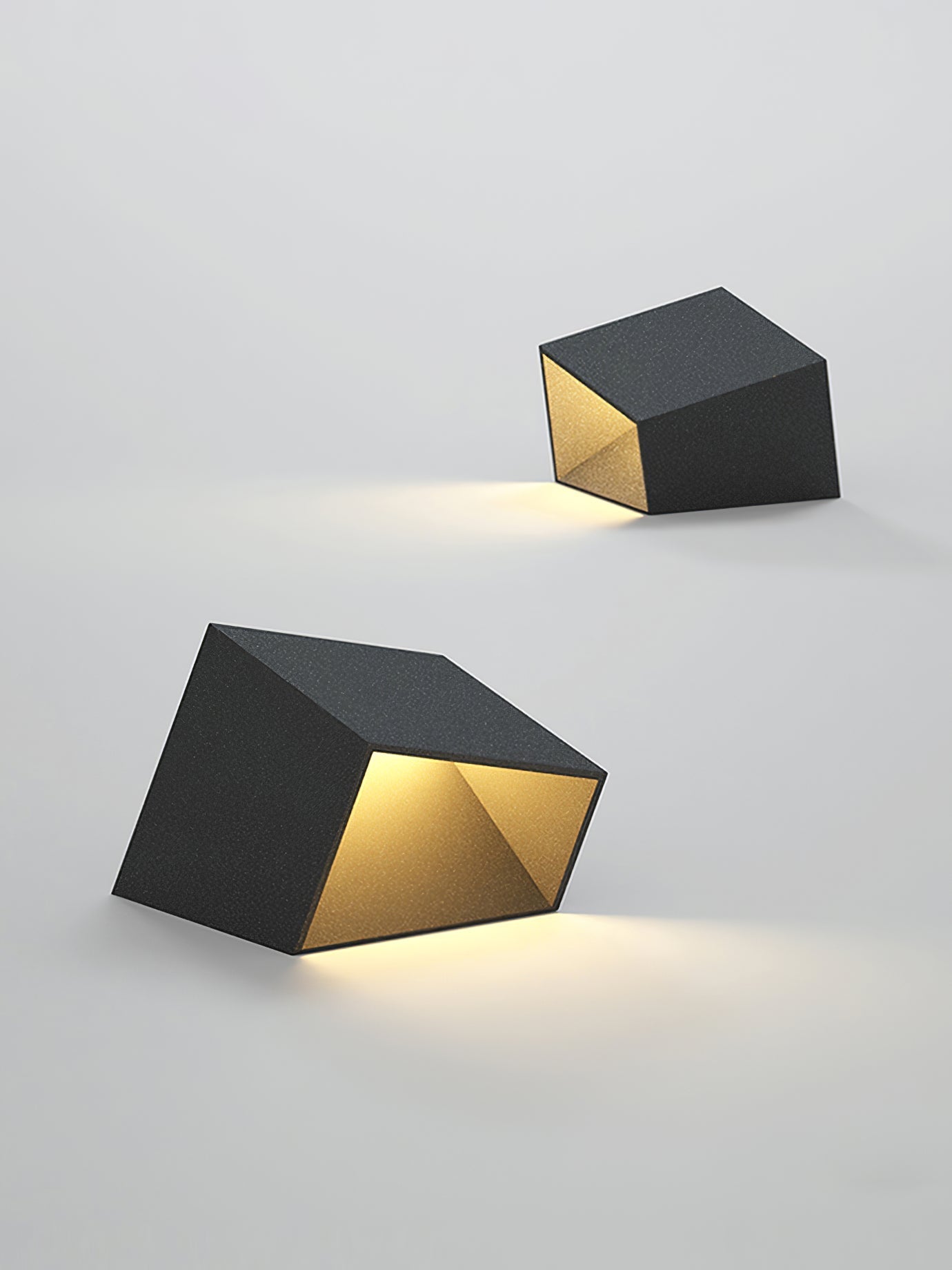 Loua Cube Garden Light Cox & Finch