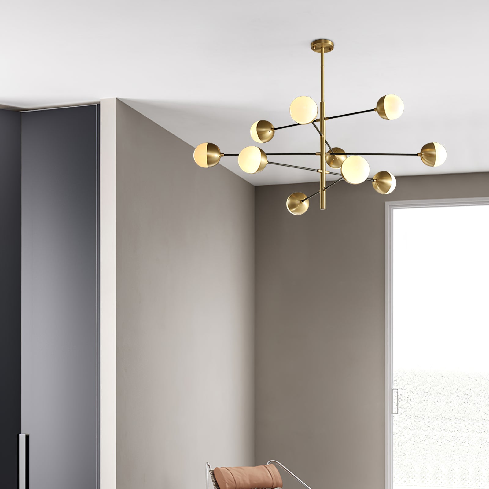 Morgane Chandelier Cox & Finch